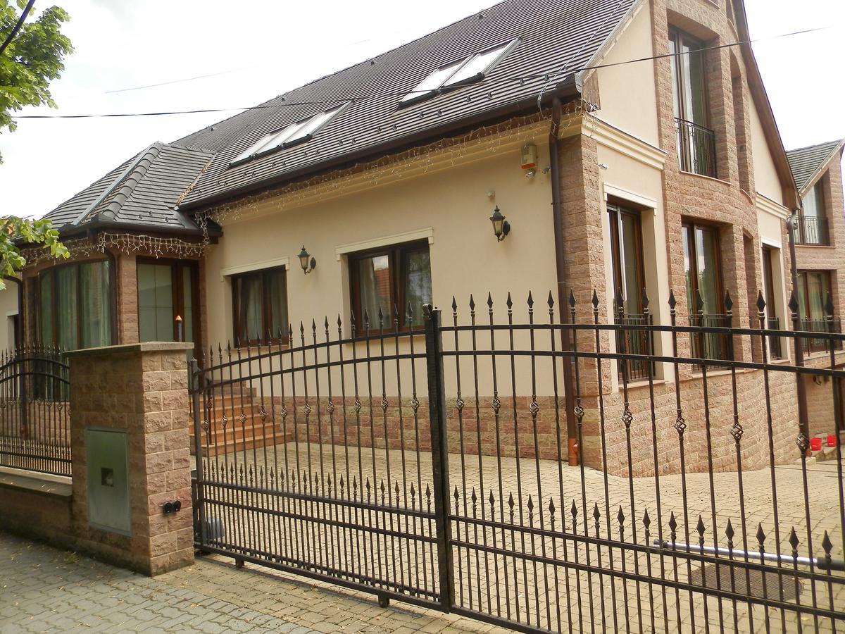 Nagyret Panzio Eger Bed and Breakfast Εξωτερικό φωτογραφία