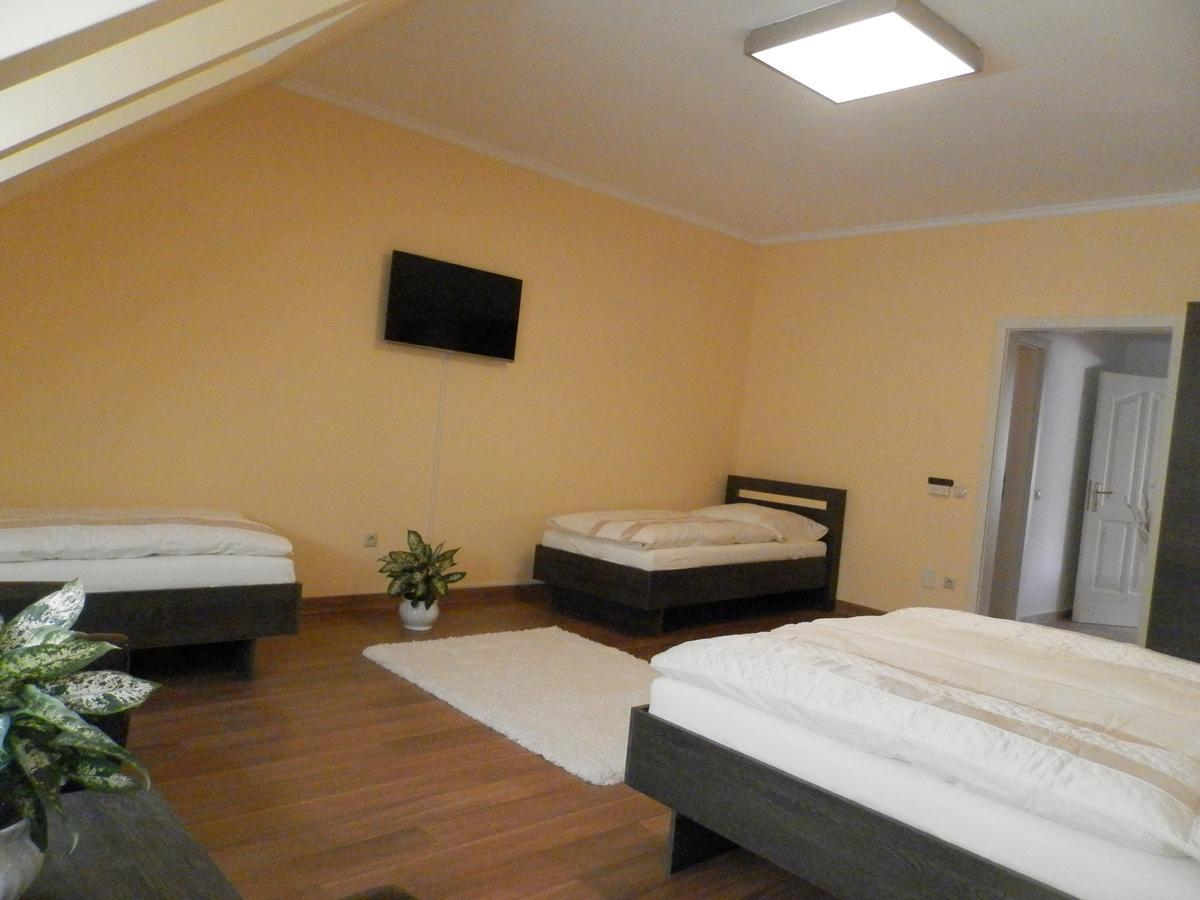 Nagyret Panzio Eger Bed and Breakfast Εξωτερικό φωτογραφία